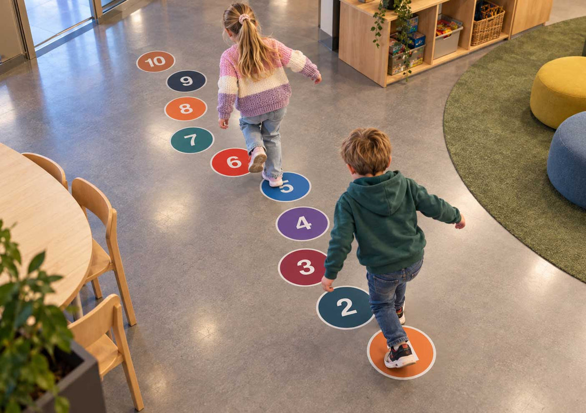 Tallsirkler 1–10 i bruk som aktiv matematikk med kroppen